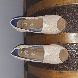 💋Clearout - TOMS Stella peep toe canvas wedges